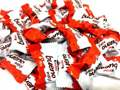 Kinder bueno mini le lot de 18